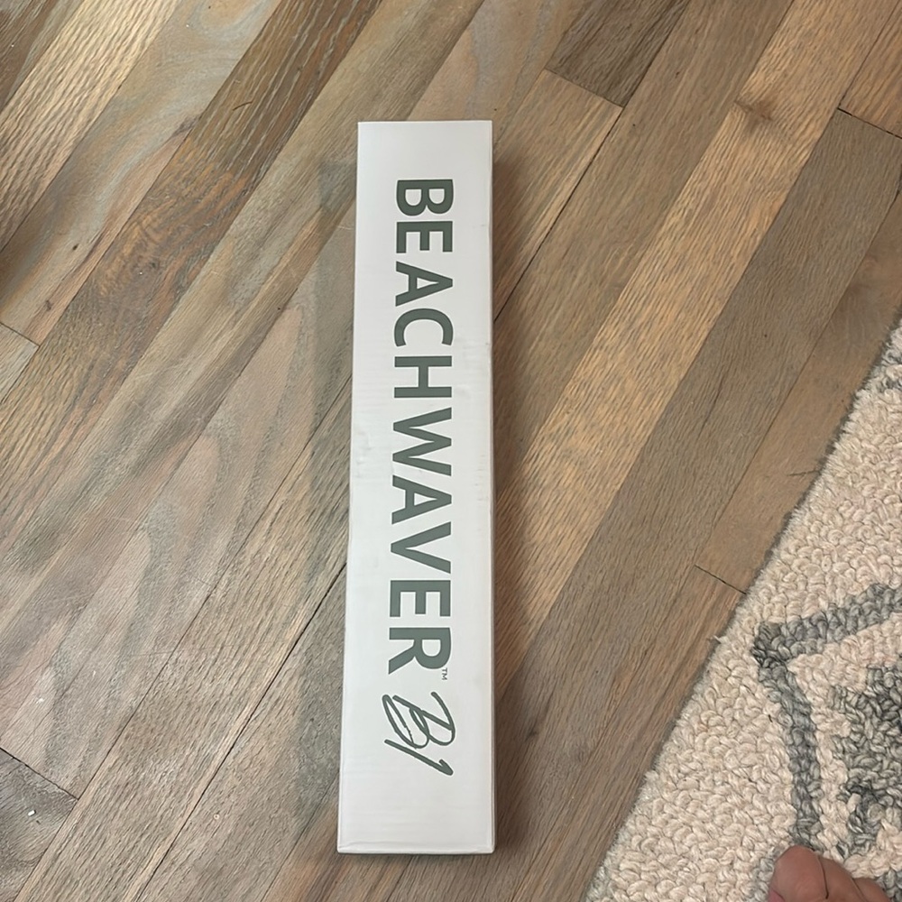 Beachwaver B1 *Brand New * sealed in box